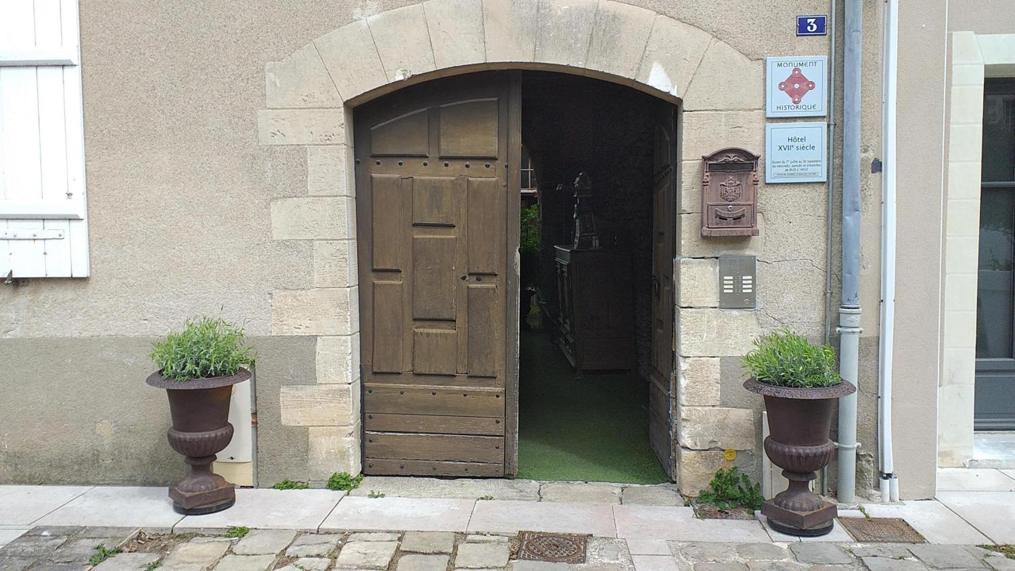 Appart 2 Pieces Et Jardin Hyper Centre Ville أنجير المظهر الخارجي الصورة